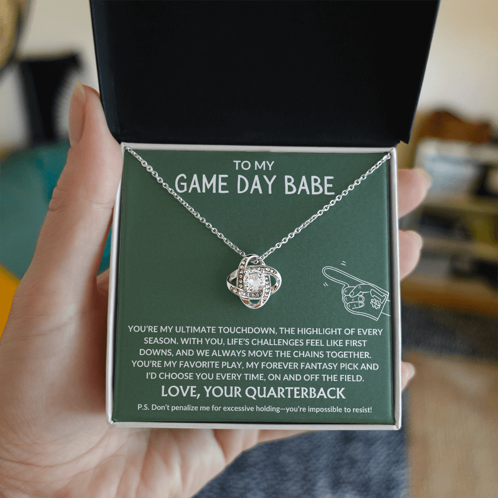 Gift for Wife Girlfriend Soulmate | Game Day Babe