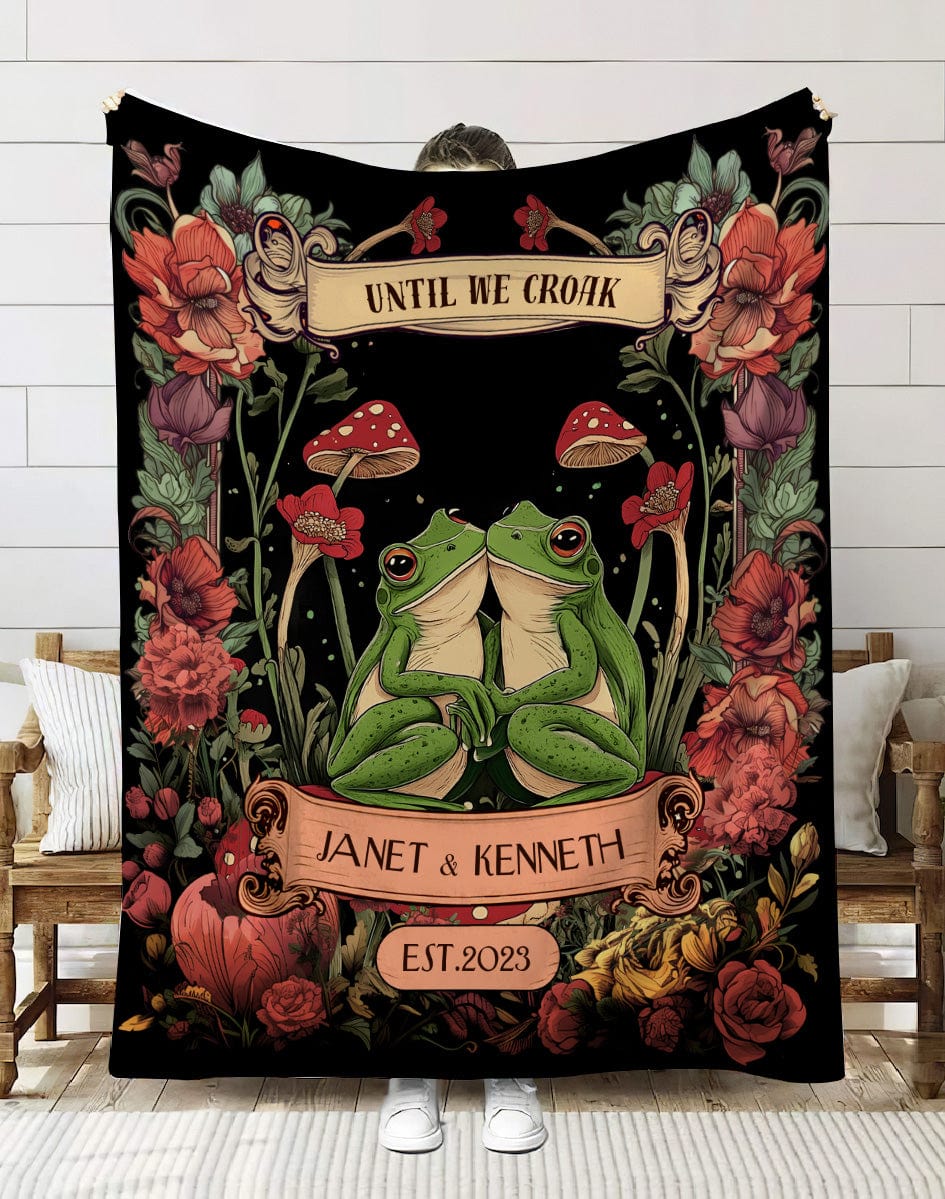 Gift for Couples Wife Husband Soulmate | Frogs in Love Blanket